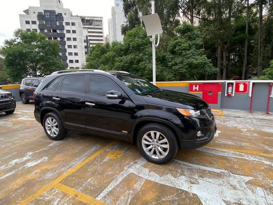 KIA SORENTO 3.5 V6 GASOLINA EX 7L 4WD AUTOMÁTICO